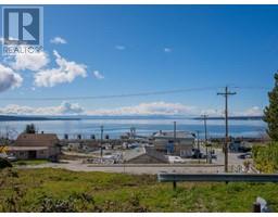 4426 Westview Ave, Powell River, BC V8A3K1 Photo 2