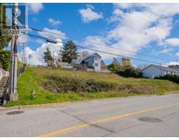 4426 Westview Ave, Powell River, BC V8A3K1 Photo 6