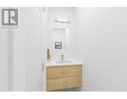 Bathroom - Unit 10 Blk 55, Cobourg, ON K9A1M6 Photo 3