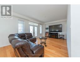Family room - 495 Queen Mary Dr, Brampton, ON L7A4Y1 Photo 4