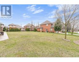 470 Shoreview Circ, Windsor, ON N8P1M7 Photo 3