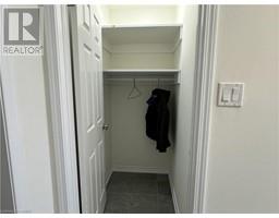 Laundry room - 304 Shady Glen Crescent, Kitchener, ON N2R0J9 Photo 5
