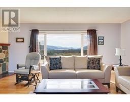 Living room - 1348 Albatross Avenue, Kitimat, BC V8C1P8 Photo 5