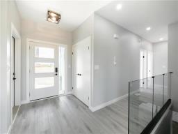 Great room - 50 Falcon Drive, New Bothwell, MB R0A1C0 Photo 4