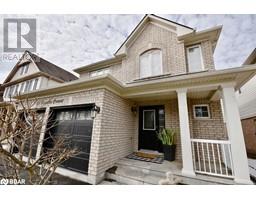 Great room - 75 Versailles Crescent, Barrie, ON L4M0B8 Photo 2