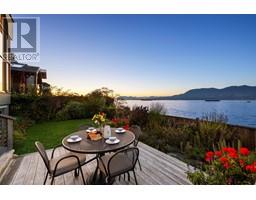 2487 Point Grey Road, Vancouver, BC V6K1A1 Photo 2