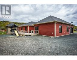Family room - 431 Shearstown Road, Bay Roberts, NL A0A3V0 Photo 4
