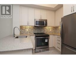 Kitchen - 522 1 Old Mill Dr, Toronto, ON M6S0A1 Photo 3