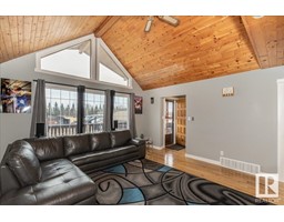 Family room - 1 52449 Rge Rd 222, Rural Strathcona County, AB T8E2G6 Photo 3