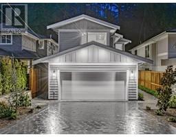 23 C Glenmore Drive, West Vancouver, BC V7S1A5 Photo 2