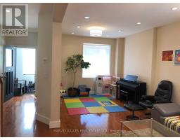 Family room - 148 Roslin Ave, Toronto, ON M4N1Z4 Photo 5