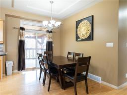 Dining room - 37 Avondale Crescent, Steinbach, MB R5G2G2 Photo 5