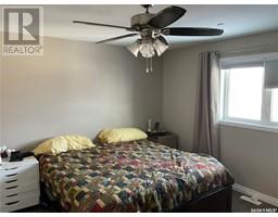 Bedroom - 810 Centre Street, Meadow Lake, SK S9X1G3 Photo 6