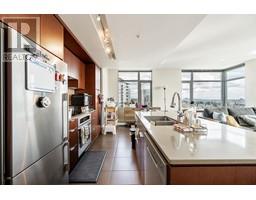 1703 158 W 13 Th Street, North Vancouver, BC V7M0A7 Photo 6