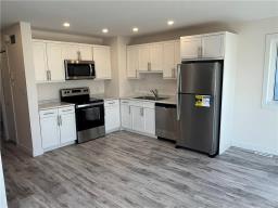 Eat in kitchen - 50 Feathertail Way, New Bothwell, MB X0X0X0 Photo 3
