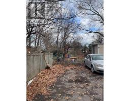 Lower 119 Queensbury Ave, Toronto, ON M1N2X8 Photo 7