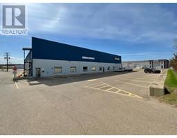 101 291 Macalpine Crescent, Fort Mcmurray, AB T9H4Y4 Photo 4
