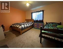 Bedroom - 4 Valleyview Place, Tumbler Ridge, BC V0C2W0 Photo 7