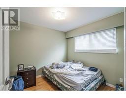 Primary Bedroom - 234 Bagshaw St, Parksville, BC V9P2H4 Photo 7
