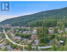 478 Craigmohr Drive, West Vancouver, BC V7S1W6 Photo 2