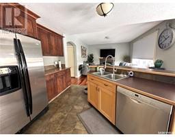 Kitchen/Dining room - 10303 Bunce Crescent, North Battleford, SK S9A3Y5 Photo 6