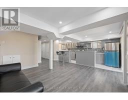 7 Mosely Cres, Ajax, ON L1Z0M9 Photo 7