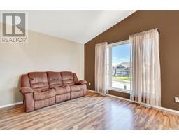 Bedroom - 10123 98 A Street, Sexsmith, AB T0H3C0 Photo 6