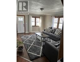 Living room - 1528 102nd Avenue, Dawson Creek, BC V1G2E2 Photo 4