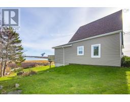 Primary Bedroom - 1515 Highway 304, Cape Forchu, NS B5A5G7 Photo 3