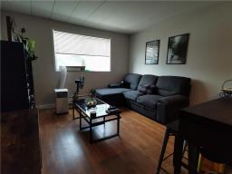 Living room/Dining room - 11 455 Osborne Street, Winnipeg, MB R3L2A4 Photo 3