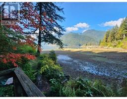 12 Buntzen Bay, North Vancouver, BC V0V0V0 Photo 4