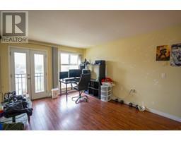 Living room - 3800 28 A Street Unit 408, Vernon, BC V1T9K8 Photo 4