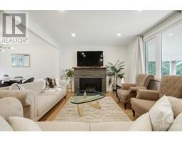 Living room/Fireplace - 1463 Meadow Drive, Ottawa, ON K4P1B1 Photo 6