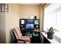 Living room - 1675 Penticton Avenue Unit 143, Penticton, BC V2A9E2 Photo 6