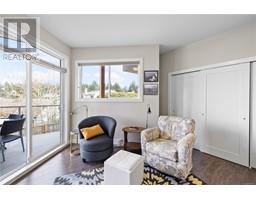 Living room - 205 439 College Rd, Qualicum Beach, BC V9K0B2 Photo 6