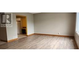 Living room - 1680 Douglas Street, Merritt, BC V1K1E2 Photo 4