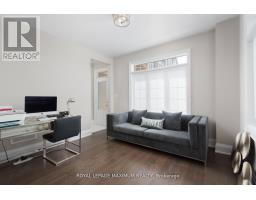 Great room - 37 Ingleside St, Vaughan, ON L4L0H9 Photo 5