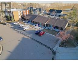 13 Chinook Crescent W, Claresholm, AB T0L0T0 Photo 2