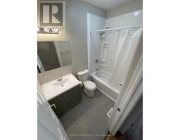 Room B 157 Rutherford Ave, Peterborough, ON K9J5C8 Photo 7