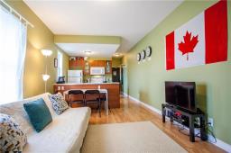 Primary Bedroom - 7 722 Maryland Street, Winnipeg, MB R3E1W2 Photo 4
