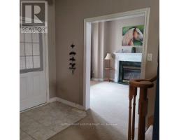 39 Penvill Tr, Barrie, ON L4N1T7 Photo 2