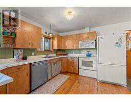 Kitchen - 2550 Shuswap Avenue, Lumby, BC V0E2G0 Photo 7