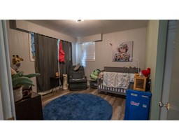 Bedroom - 2700 Columbia Avenue, Castlegar, BC V1N2X6 Photo 5