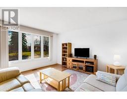 Living room - 909 Lafleche Road, Hawkesbury, ON K6A1N4 Photo 6