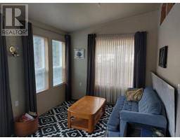 Primary Bedroom - 2587 Green Mountain Road, Penticton, BC V2A0E6 Photo 2