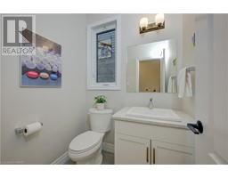 4pc Bathroom - 60 Lasby Lane, Breslau, ON N0B1M0 Photo 6