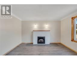 77 Patterson Street, Greater Sudbury, ON P3A1X5 Photo 6
