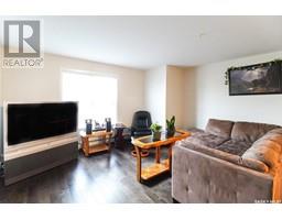Living room - 213 1545 Neville Drive, Regina, SK S4Z0A7 Photo 6