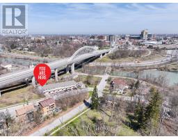 10 Hainer St, St Catharines, ON L2S1M4 Photo 4