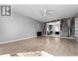 Laundry room - 712 Main Street S, Moose Jaw, SK S6H5T2 Photo 4